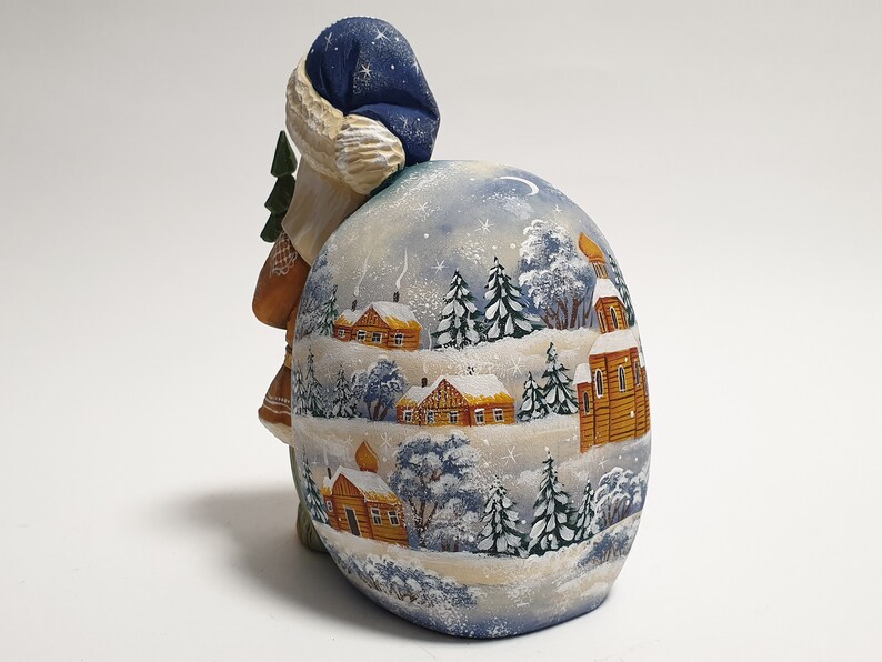 Figurine en bois du père Noël avec grand sac, figurine du père Noël sculptée à la main, poupée ukrainienne du père Noël Frost, art de la sculpture sur bois 5,6 pouces 14 cm image 4