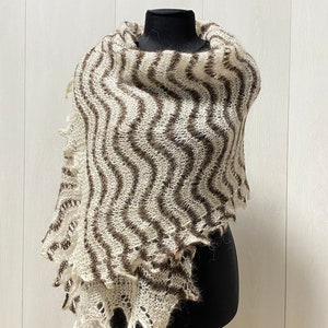Orenburg Shawl, Babushka Scarf, Slavic Head Scarf, Hand Knitted Goat Down Shawl