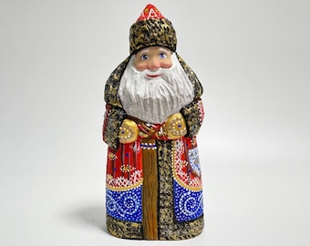 Hand Carved Wooden Santa Claus Figurine, Wood Carving Father Frost, Ukrainian Christmas Decor 7.6 inch (19 cm)