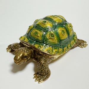 Boîte à bijoux tortue, boîte à bijoux animal, boîte en métal émaillé avec cristaux Swarovski (3 cm)