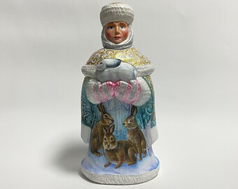 Sneeuwmeisje, houten sneeuwprinses, handgesneden Snegurochka, houtsnijwerk sculptuur 31 cm (12,4 inch)