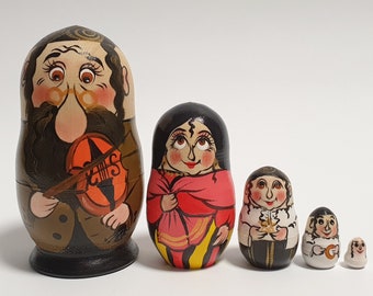 Nesting Dolls Wooden Matryoshka Babushka Doll Stacking Dolls 4.2 inch (10.5 cm)