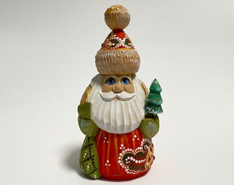 Hand Carved Wooden Santa Claus Figurine, Wood Carving Art, Ukrainian Christmas Decor 6 inch (15 cm)