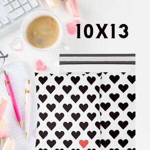 10 x 13 Black heart Poly Mailer (Pack of 10)