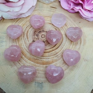 Cœur en cristal de quartz rose naturel