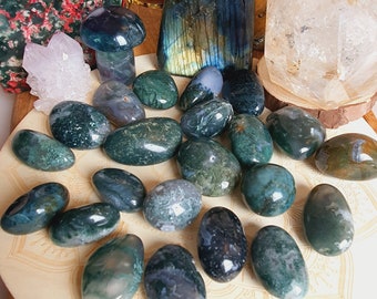 Natural Green Moss Agate Crystal Tumble Stones / Pocket Stones / Crystals For Crystal Grids Meditation