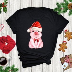 Cute Pig Santa Hat Christmas Shirt, Farmer T-Shirt, Christmas Shirt, Cute Pig T-Shirt, Pig Lovers T-Shirt, Farm Girl T-Shirt, Farmer Humor