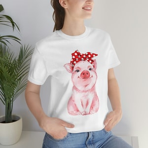Cute Pig with Red Bandana Farmer T-Shirt, Pig T-Shirt, Pig Lovers T-Shirt, Cute Pig T-Shirt, Farmer T-Shirt, Farm Girl T-Shirt, Farmer Humor