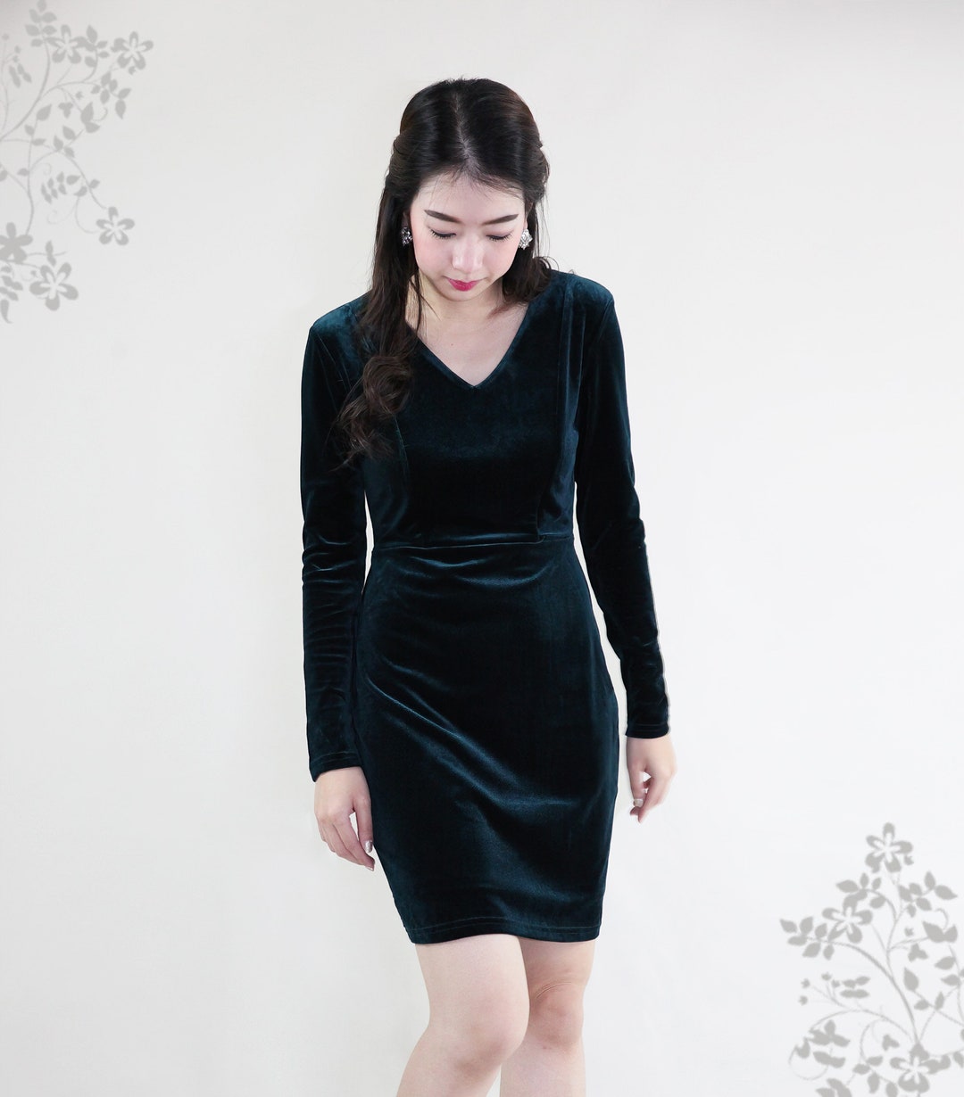Short velvet dress