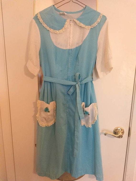 old fashioned house dress 40s/50s Cotton House Dress Better Dresses Vintage