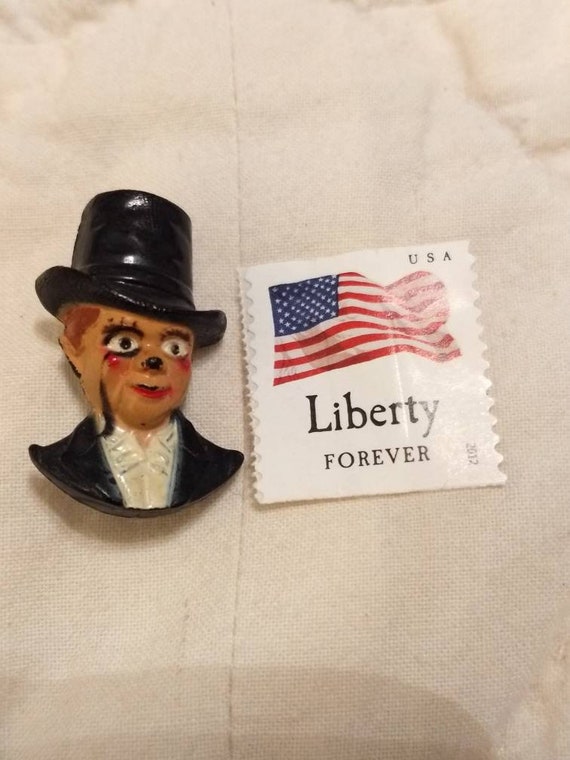 Vintage Bakelite lapel pin of Charlie McCarthy, t… - image 2