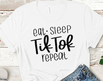 食べて、寝て、ティックトックして、繰り返して T シャツ | ティックトック T シャツ | おもしろ T シャツ | Tumblr シャツ | インスピレーション シャツ | ホワイト エレファント ギフト