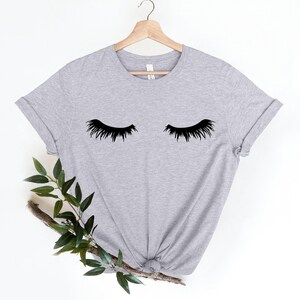 Wimpern T-Shirt, Damen Kurzarm Wimpern T-Shirt, Wimpern bedrucktes Trendy Shirt mit Rundhals, Lash Künstler Shirt, Geschenk für Lash Künstler Bild 3