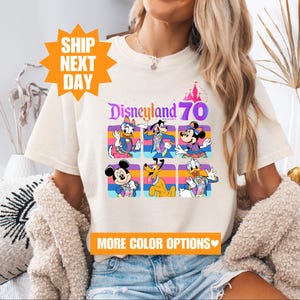 Disneyland 70-jähriges Jubiläum Shirt, Disney Familien Urlaub Shirt, 70 Jahre Magie Shirt, Mickey und seine Freunde, Disney Familie passende Shirt