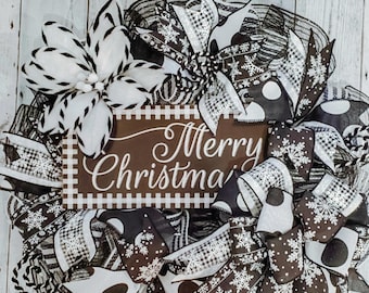 Christmas wreath, Christmas front door wreath, holiday wreath, Christmas decor, black and white Christmas, modern Christmas wreath