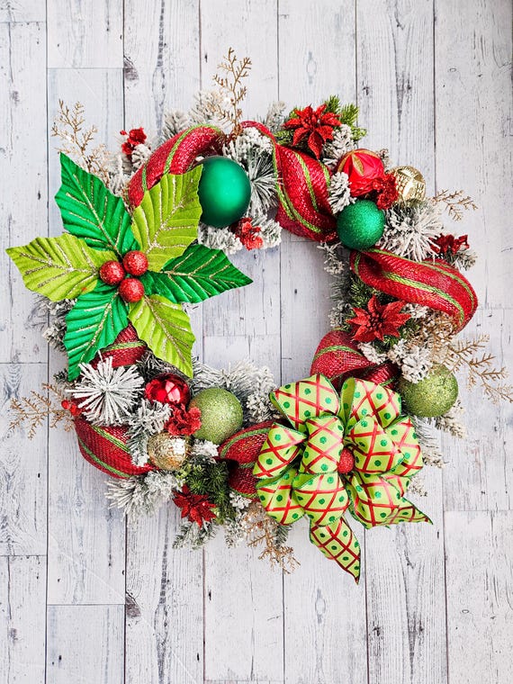 Christmas Wreath, Holiday Wreath, Red and Green Christmas Wreath