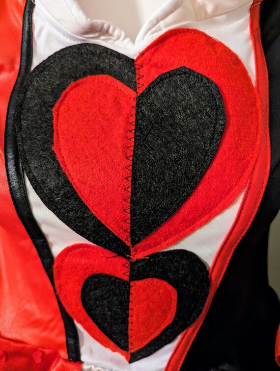Kids Red and Black Queen of Hearts Costume Retire… - image 3