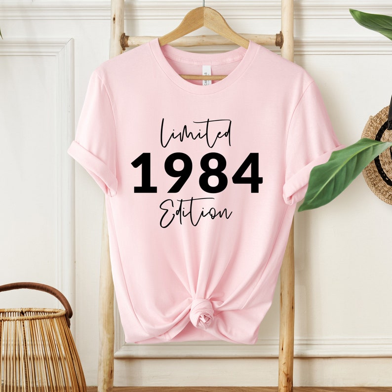 40th Birthday T-shirt, 1984 T-shirt, Birthday Gift for Women, Happy Birthday T Shirt, Birthday T-shirt Gift zdjęcie 7