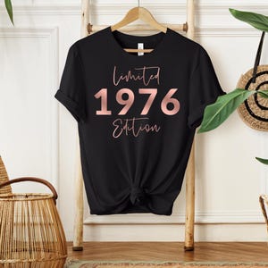 1976 Birthday TShirt UK, 50th Birthday Gifts for Women, 50th Birthday Tshirt, Vintage 1976 Birthday Shirt, Birthday Gift for Mum Grandpa black