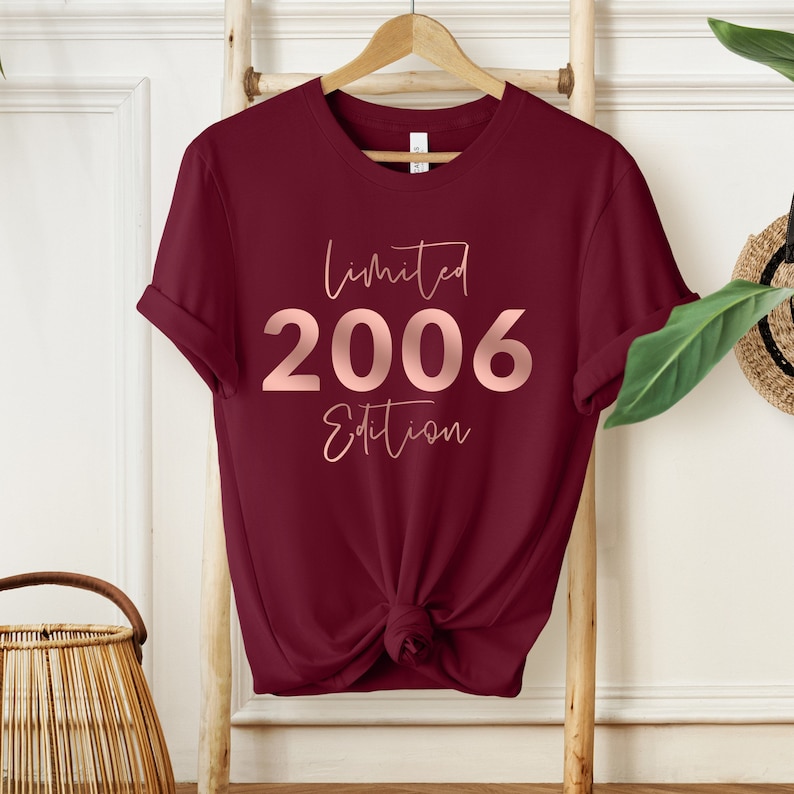 18.Geburtstag Geschenk Mädchen, 18.Geburtstag Shirt, 18.Geburtstag T-Shirt MAROON