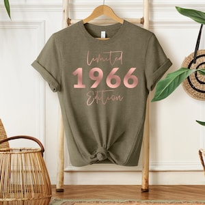 60th Birthday Gifts for Women, 60th Birthday Queen T-Shirt Ladies, Vintage Birthday Gift for Mum Grandma Gran Women's Birthday GREEN