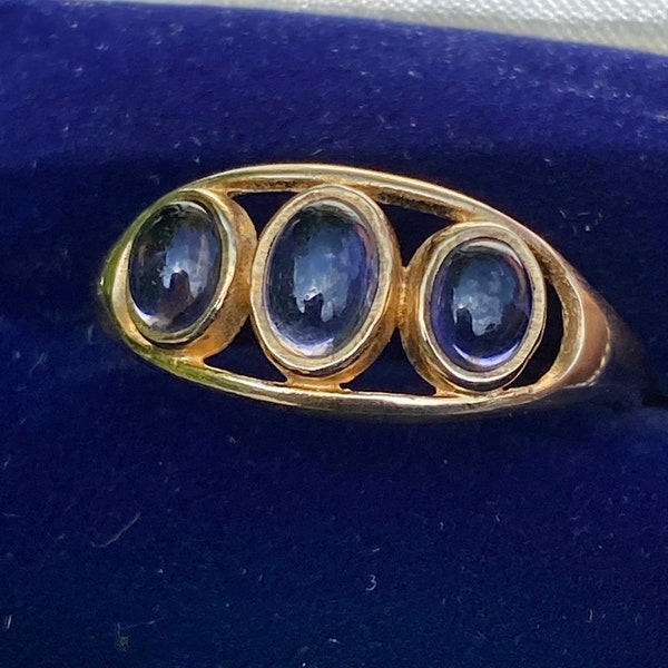 Vintage 9ct gold iolite trilogy ring size Q 1/2, US 8.5