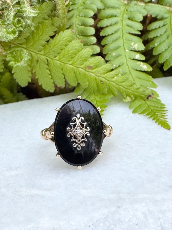 Chevalière ancienne en or carats avec onyx et diamants, taille K