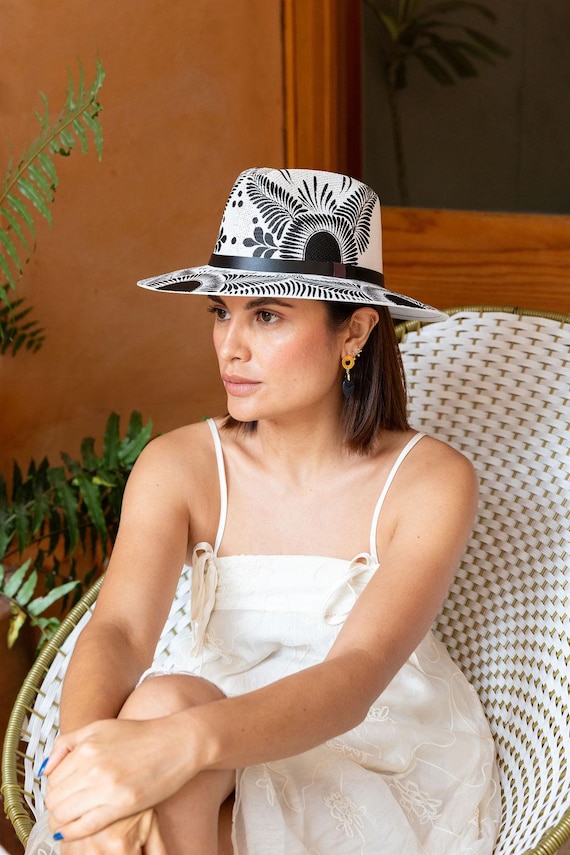 HAT MEXICAN Artisanal Hand Painted Fedora Mandala Sombrero Panama Bohemian White HAT MEXICAN Artisanal Hand Painted Fedora Mandala Sombrero  main image 2