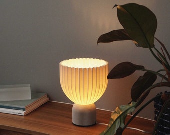 Lamp Ë • minimalistische moderne Lampe • 3D-Druck • aus pflanzlichem Material