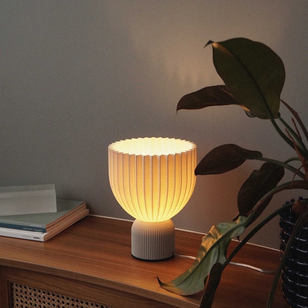 Lamp Ë • minimalistische moderne Lampe • 3D-Druck • aus pflanzlichem Material