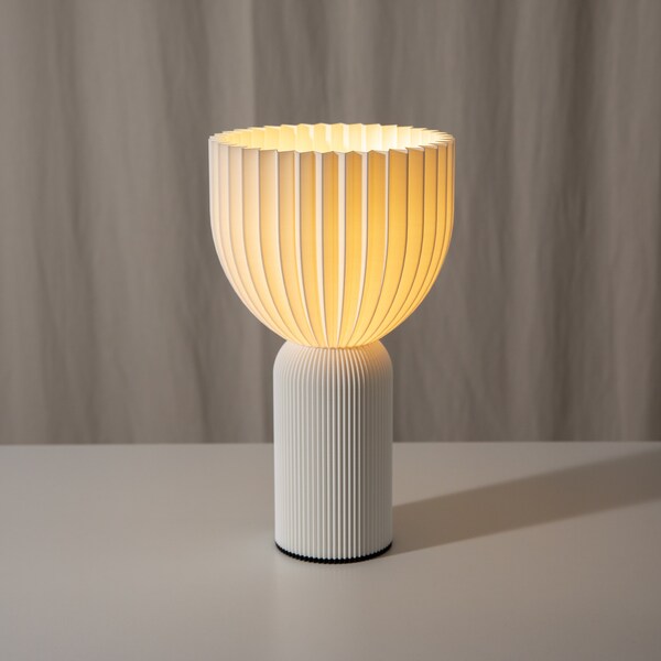 Lamp C • schneeweiß • minimalistische moderne Lampe • 3D-Druck • aus pflanzlichem Material