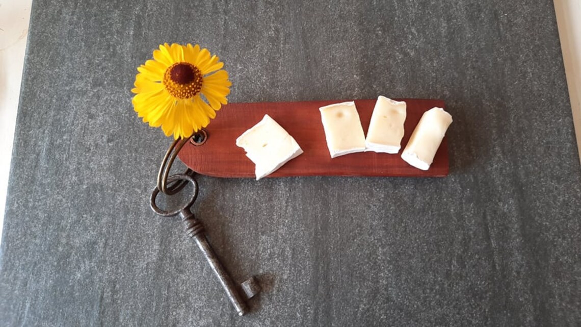 Birnenholz: gepunzter Schlüsselanhänger aus Obstholz mit | Etsy