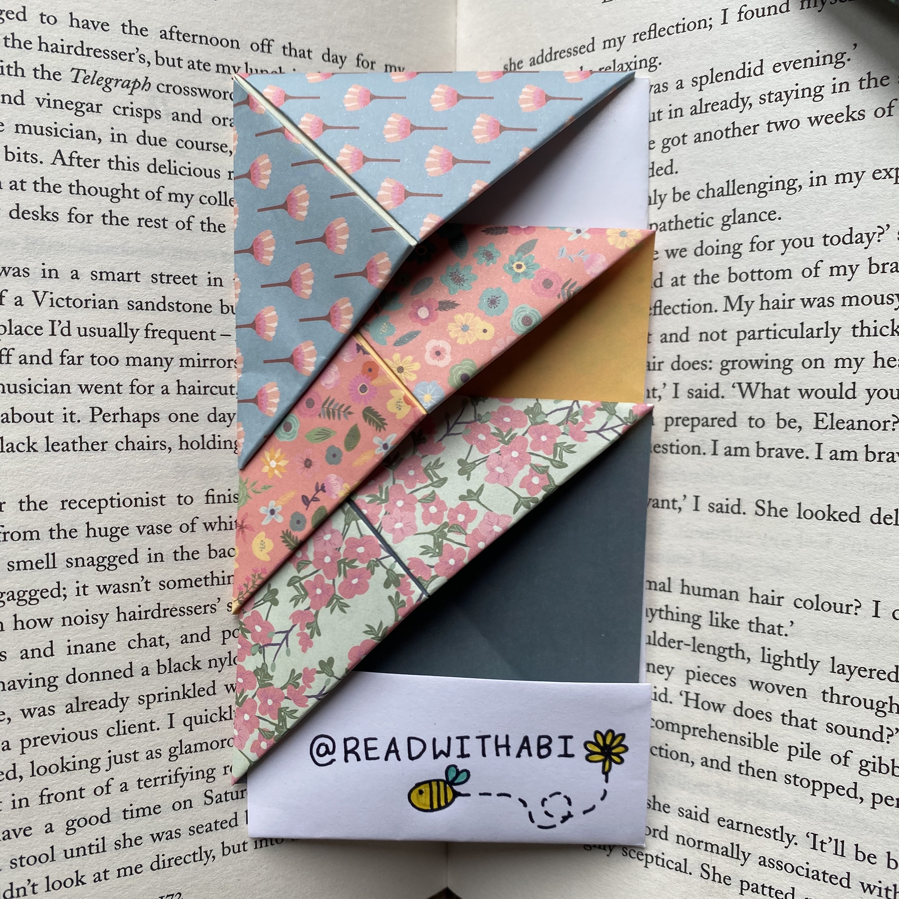 Floral Pattern Origami Corner Bookmark