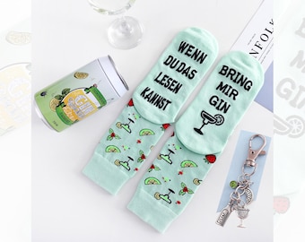 Gin socks with gin keychain in a design box, gifts for women and men, If you can read the bring me gin (green)