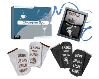 Socken Geschenkset für Frauen und Männer mit Spruch auf Sohle, Bring mir Wein, Kaffee, 2 Paar Socken, Geburtstagsgeschenke Frauen, 36-43