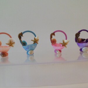 Wooden Summer shell (colorful) basket   EACH 1&quot; dollhouse scale