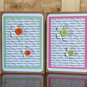 Carte de fête des mères à boutons floraux faits à la main