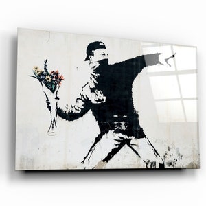 Banksy - Alborotador lanzando un ramo de flores - Arte callejero - Impresión de vidrio en la pared - Grafiti - Decoración del hogar - Idea de regalo