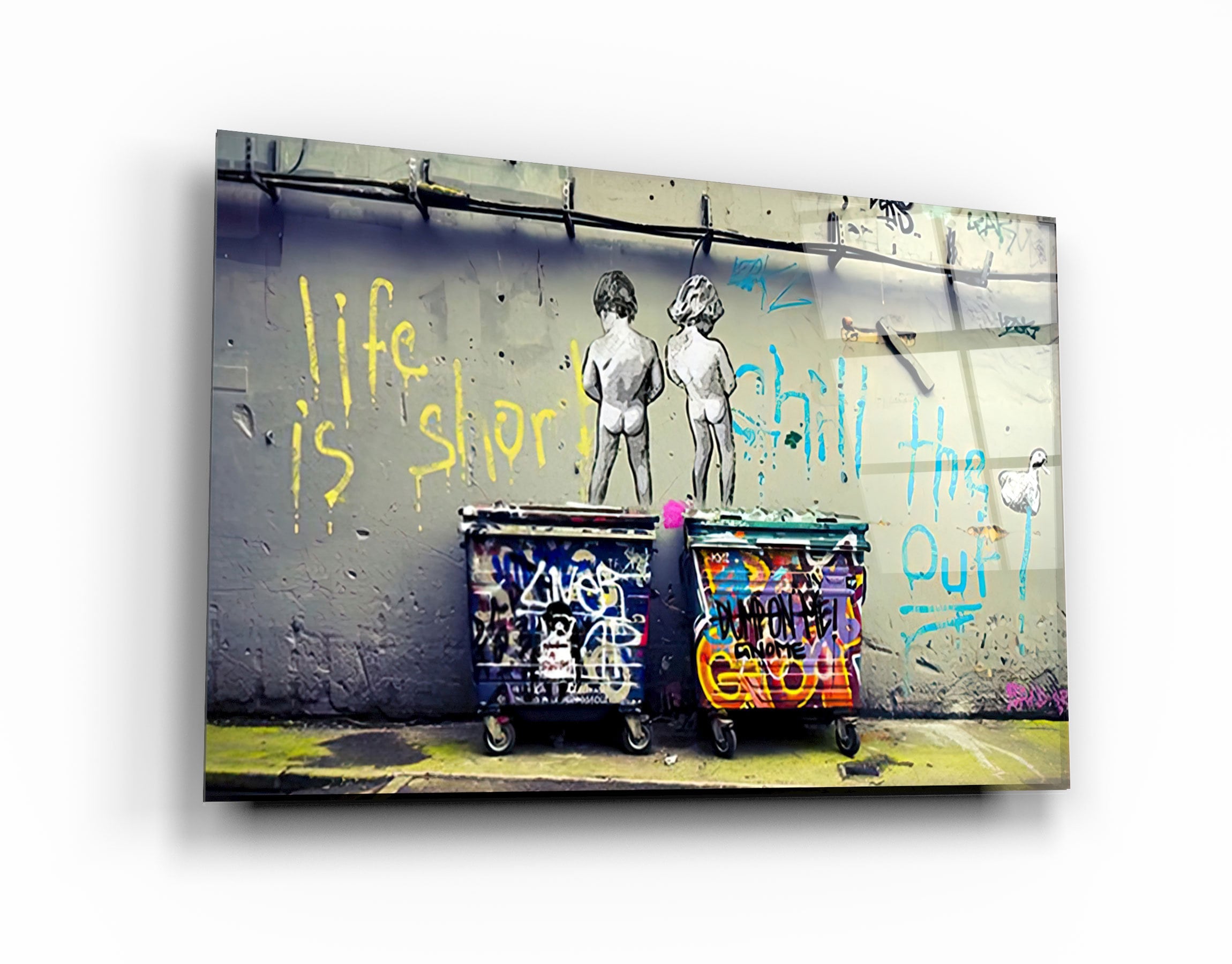 バンクシー「人生は短い」ガラス製ウォールアート：都会のストリート