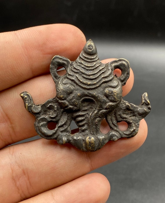 Tibetan Buddhist Gau Pendant in Red Coralwith Ganesh or Buddha Tibetan Buddhist Gau Pendant in Red Coralwith Ganesh or Buddha