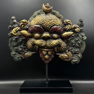 Old dragon head Wall Hanging Winged bronze Statue sculpture Tibetan Handcrafted dragon face decorative Balinese Himalayan Hindu god Nepal
