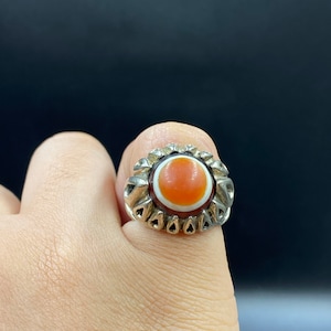 Muy único hermoso antiguo antiguo 1 ojo naranja ágata anillo de plata maciza