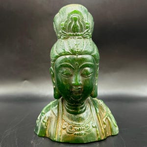 古代中国の緑の翡翠彫刻の観音菩薩像と古代中国の彫刻 - Etsy 日本