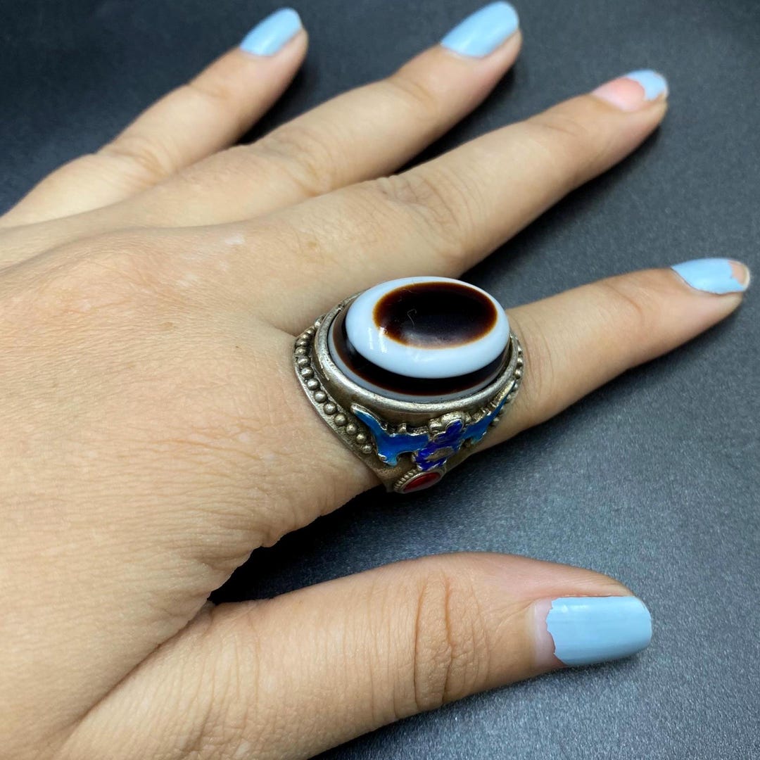 Rare Ethnic Tibetan 1 Eye Dzi Ring: Miao Silver Agate Bead, Size 9
