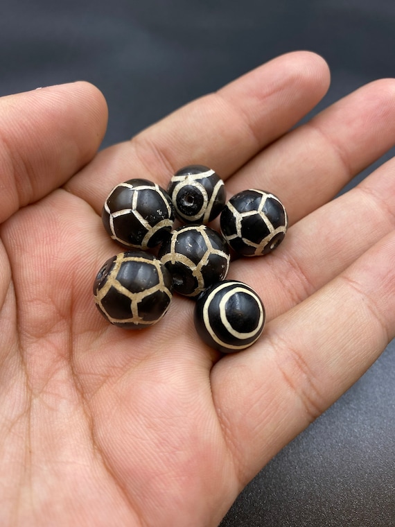 【アンティーク ビーズ】ピュー時代(1200年前)の瑪瑙ビーズ アンティーク ビーズ】ピュー時代(1200年前)の瑪瑙ビーズ