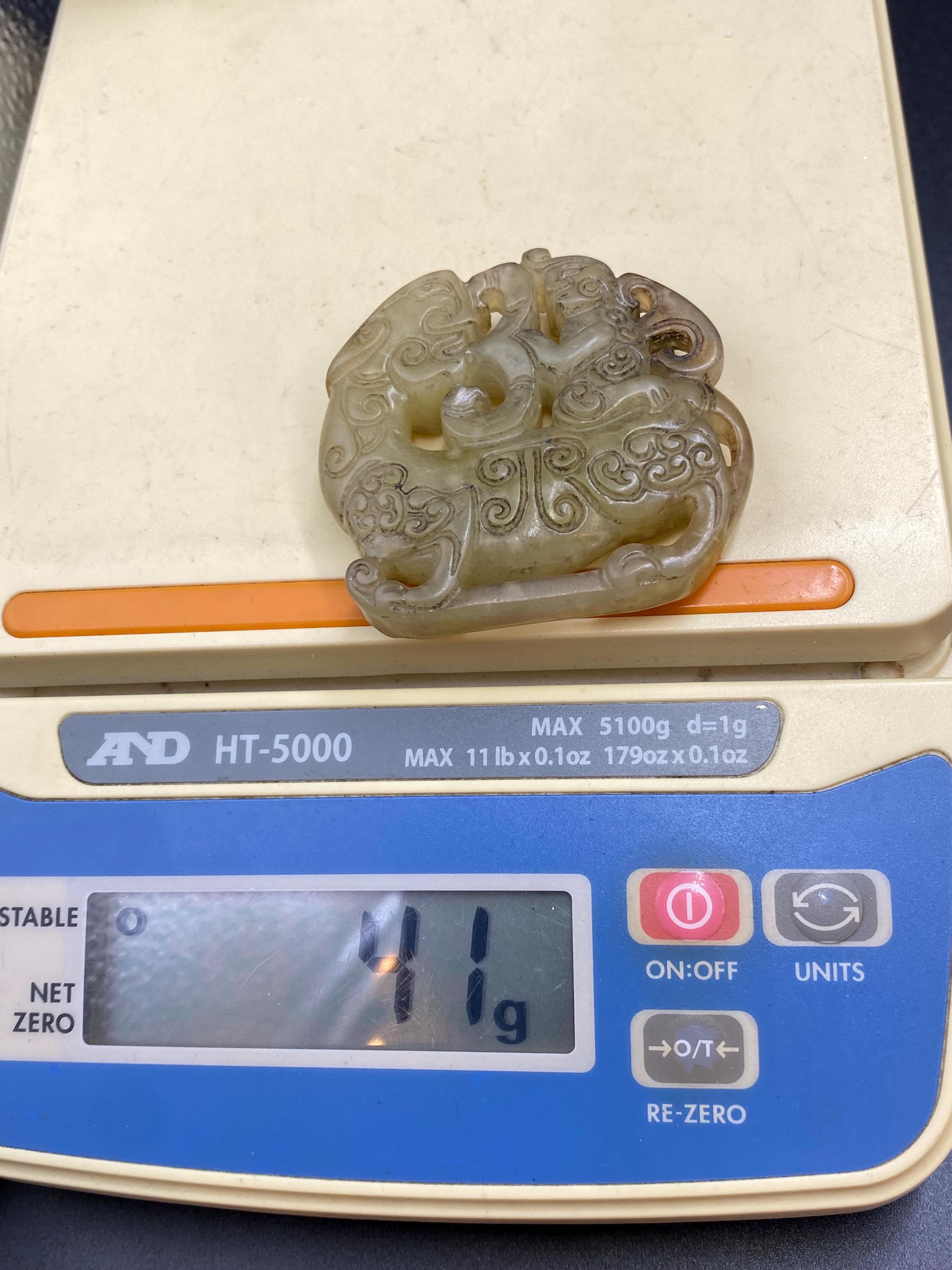 翡翠彫刻の獅子龍の中国人男性ペンダント - Etsy 日本