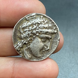 Beautiful Vintage Roman or Greek coin greek empire wonderful solid silver antique great condition coin