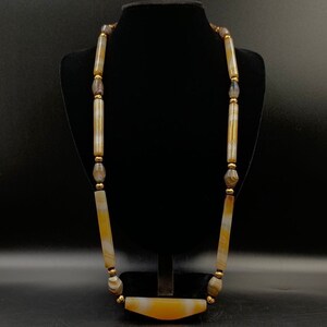 Beautiful antique Buddhist rare color agate bead  ancient beads necklace from Tibet rare beads beautiful necklace art deco