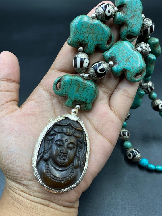 Wonderful old Burmese Pyu beads necklace and old … - image 4