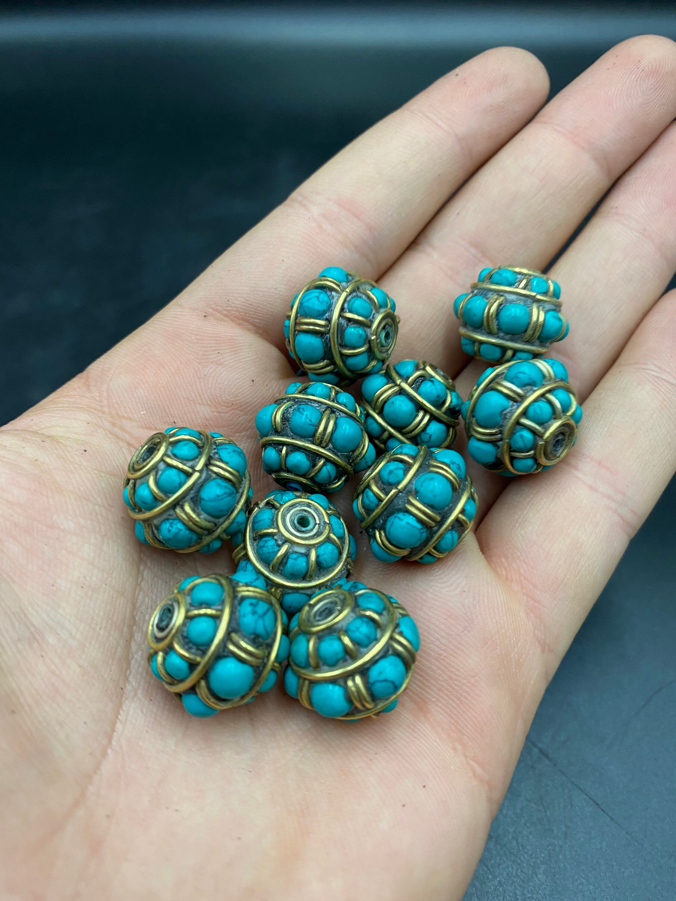 チベット銅ビーズ（ターコイズ入り）10個入り（丸型） - Etsy 日本